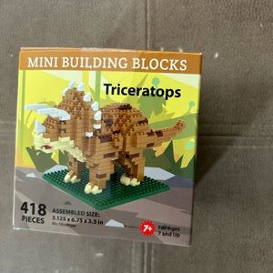 Mini triceratops lego figure